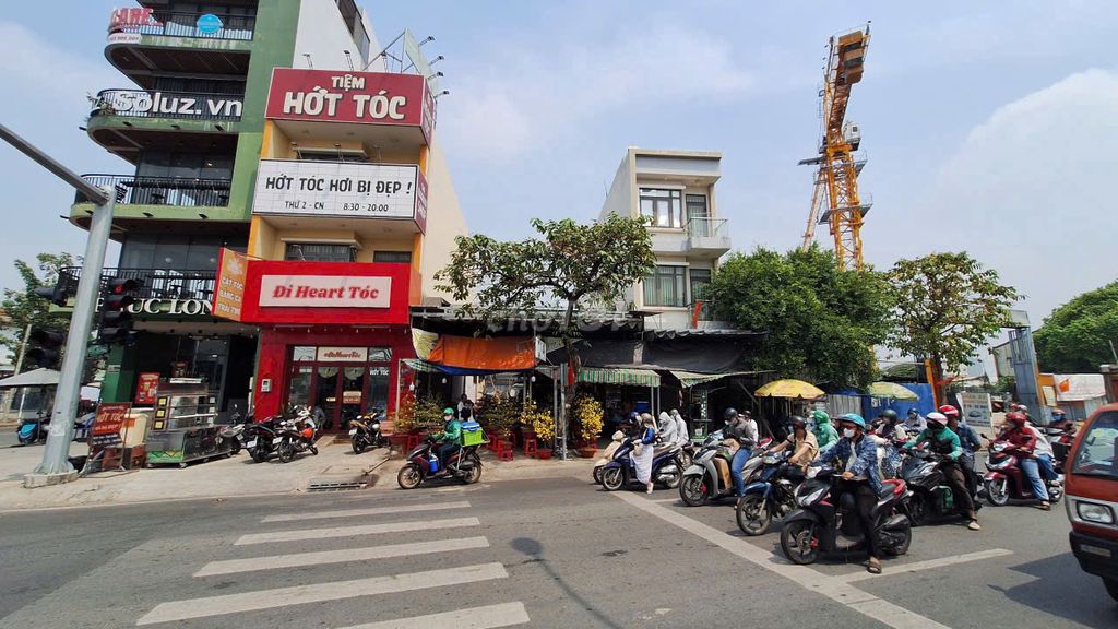 BÁN ĐẤT MT LÊ TRỌNG TẤN , Q. TÂN PHÚ.