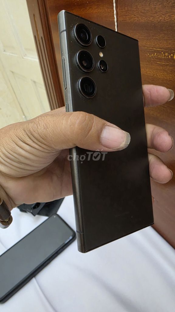 Samsung S24 Ultra 256GB Đen titan Đã qua sử dụng. Mua bán Điện thoại tại Huyện Tánh Linh Bình Thuận được đăng bởi Phan Long Hoàng hình 1