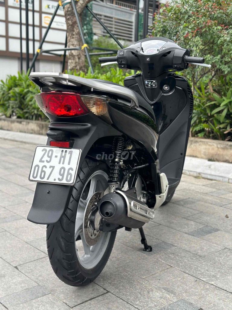 Sh ý 125i đm 102. dkld 2011. Mua bán Xe máy tại Quận Long Biên Hà Nội được đăng bởi Mr Tài Oto hình 15