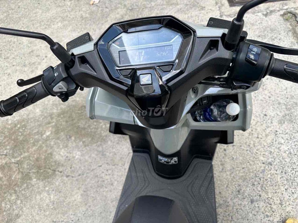 varrio 160 abs-2023  -9 chủ bsq1 -6 ngàn km. Mua bán Xe máy tại Quận Tân Bình Tp Hồ Chí Minh được đăng bởi CÁ NHÂN   9 CHỦ hình 6