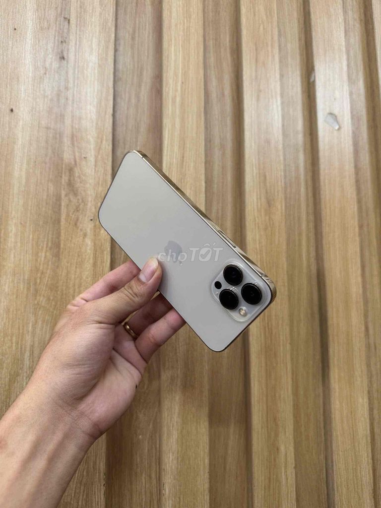 Apple iPhone 13 Pro Max 512GB Vàng. Mua bán Điện thoại tại Quận Đống Đa Hà Nội được đăng bởi Hanoi moibile đức hình 1