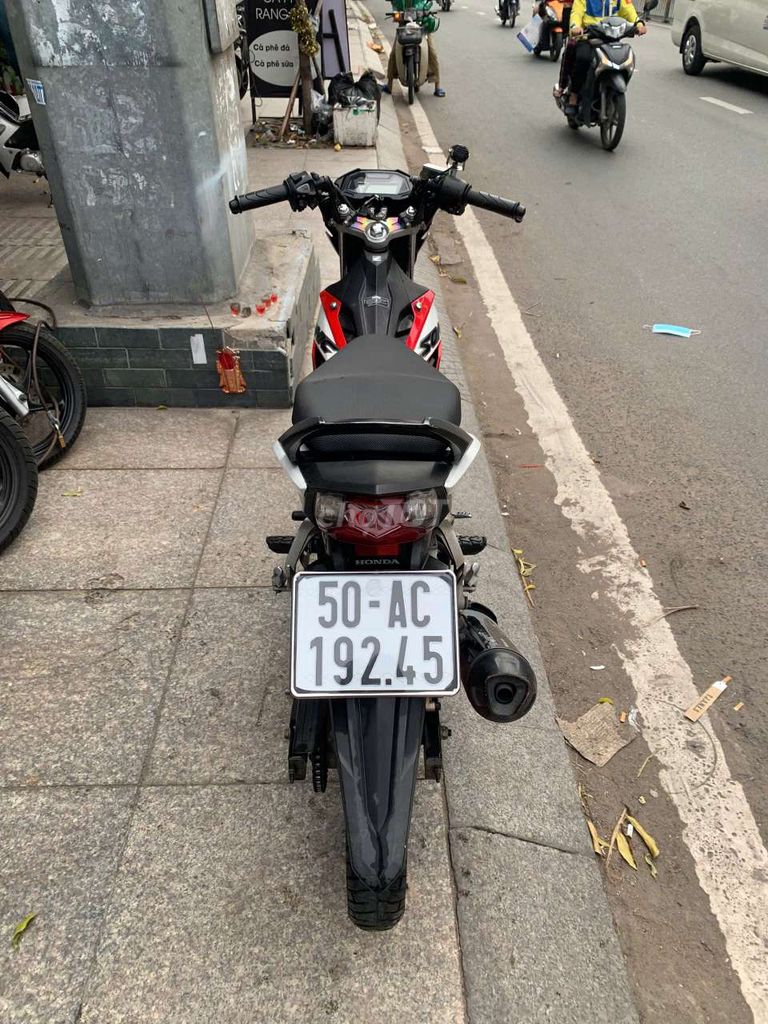 Honda sonic 150 2020 mới 90% bstp chính chủ. Mua bán Xe máy tại Quận Tân Phú Tp Hồ Chí Minh được đăng bởi Tuanduy hình 4