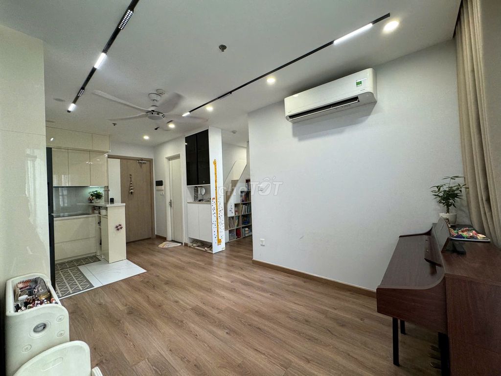 ​Chính chủ bán gấp căn hộ 1N+ S403 VInhomes smart city giá 3,1 tỷ