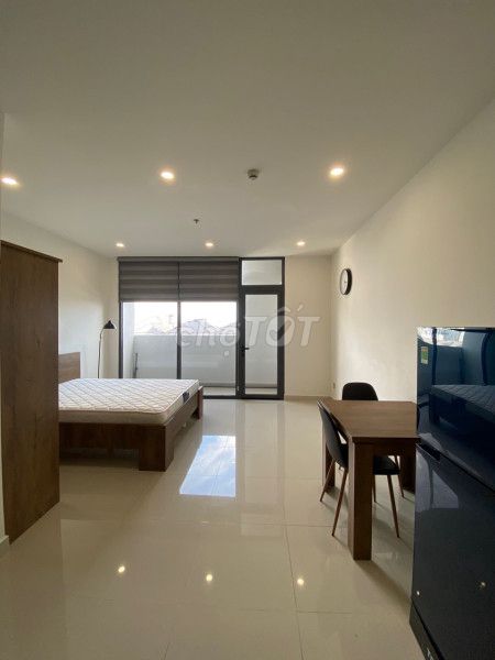 Q7 RIVERSIDE 2PN NHÀ MỚI VIEW THOÁNG CÓ RÈM, BẾP, MÁY LẠNH