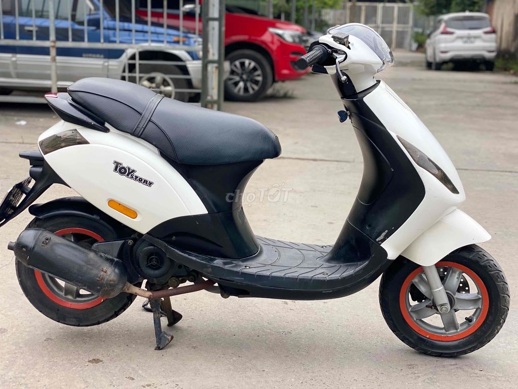 PIAGGIO ZIP 2015 trắng chạy êm , chính chủ. Mua bán Xe máy tại Quận Nam Từ Liêm Hà Nội được đăng bởi Minh Minh hình 4