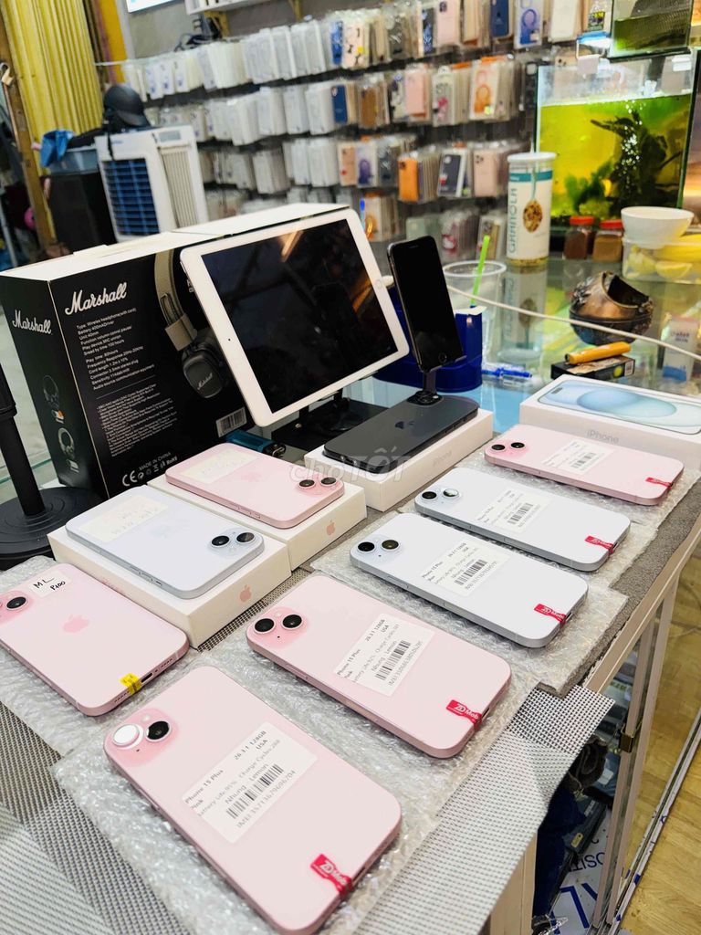 iPhone 15 Plus QuốcTế zin 99,999% đẹp như mới. Mua bán Điện thoại tại Quận Hải Châu Đà Nẵng được đăng bởi Hoàng Táo 273 Nguyễn Hoàng Đà Nẵng hình 1