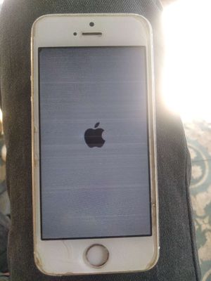 IPhone 5S 16GB sọc màn hình khóa mật khẩu bán xác. Mua bán Điện thoại tại Huyện Hóc Môn Tp Hồ Chí Minh được đăng bởi tỷ 