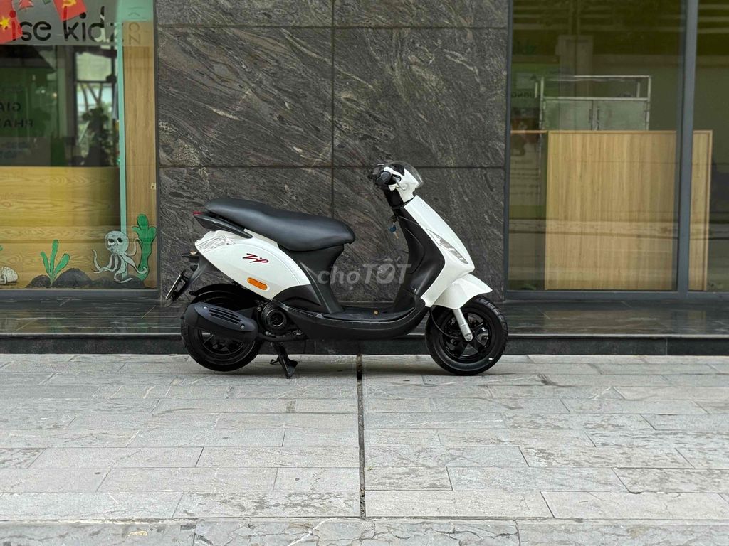 Piaggio Zip E3 2021 Trắng Nguyên Bản 29E2. Mua bán Xe máy tại Quận Ba Đình Hà Nội được đăng bởi Xe Máy Nam Thi hình 5