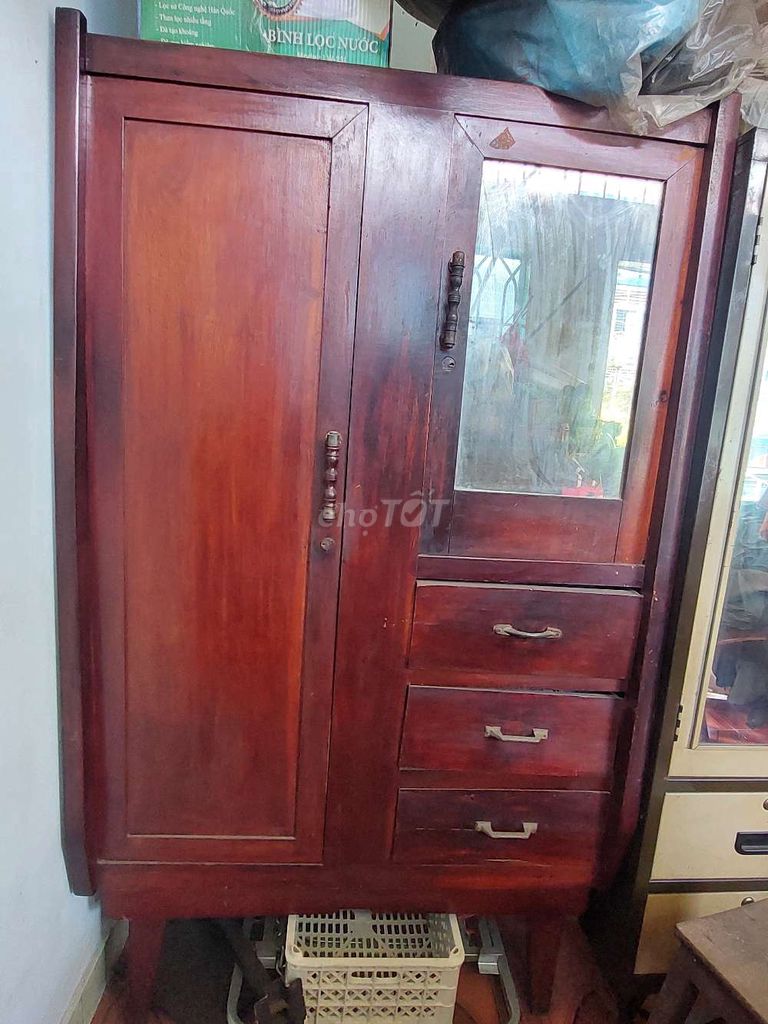 Bán tủ gỗ quần áo