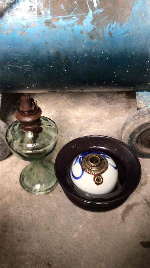 Đèn dầu cổ Thủy tinh, gốm