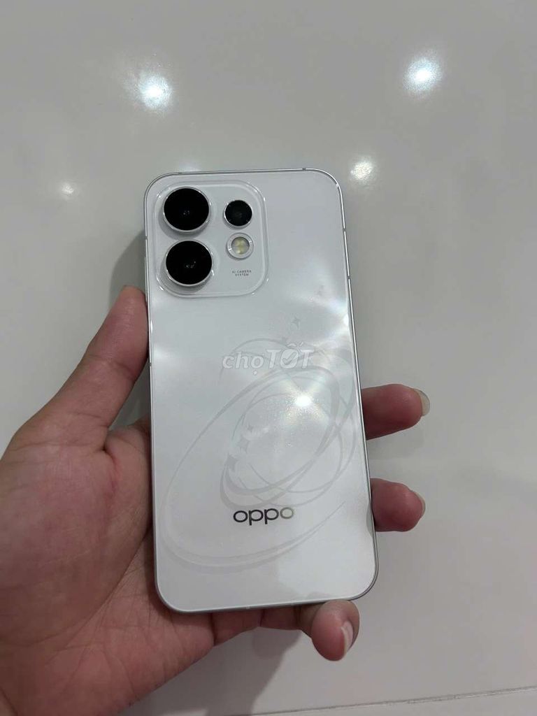 Oppo Reno16 5G 8GB/256GB Trắng. Mua bán Điện thoại tại Quận Thanh Khê Đà Nẵng được đăng bởi Kiều Mỹ hình 1