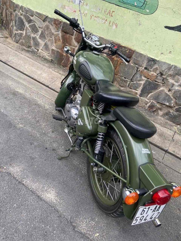 Cần bán xe Royal Enfield Classic 500 xe lướt đẹp. Mua bán Xe máy tại Quận Tân Phú Tp Hồ Chí Minh được đăng bởi Huy Võ hình 4