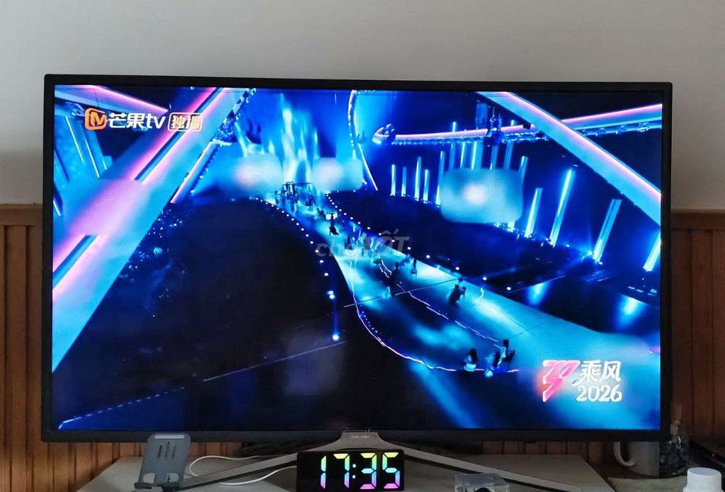 Tivi Samsung 5 series 43 inch. Mua bán Tivi, Âm thanh tại Quận 4 Tp Hồ Chí Minh được đăng bởi Phan Tuan hình 1