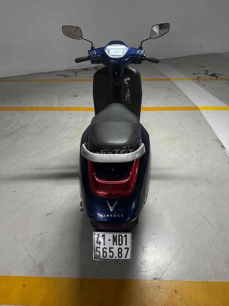 Электроскутер Vinfast Klara A1 2019 сине-черный
