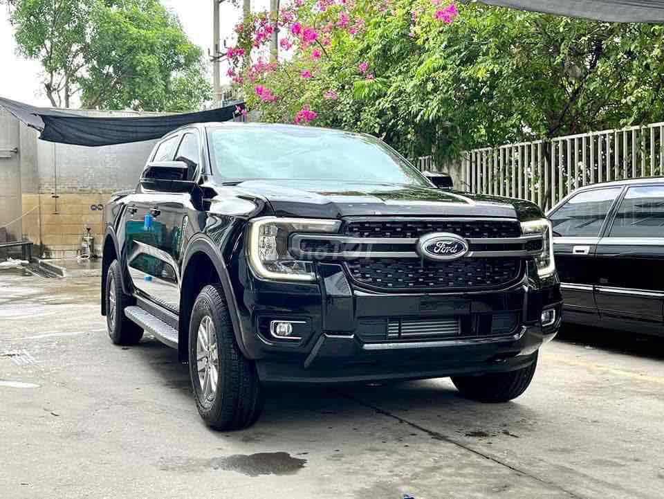 Ford Ranger 2025 XLS 2.0L 4x2 Số Tự Động 1 cầu. Mua bán Ô tô tại Huyện Châu Thành Tiền Giang được đăng bởi Đại Lý Ford Tiền Giang  hình 1