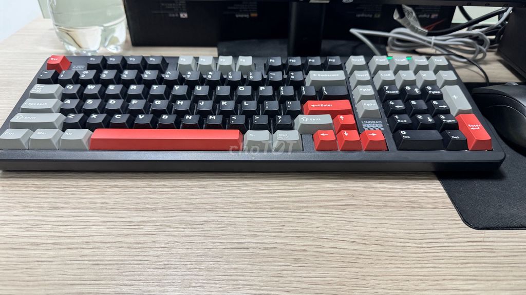 Bàn phím cơ Lingbao K98 Đen Chưa sử dụng. Mua bán Phụ kiện (Màn hình, Chuột...) tại Quận Tân Bình Tp Hồ Chí Minh được đăng bởi Trần Ngọc Thiện hình 1