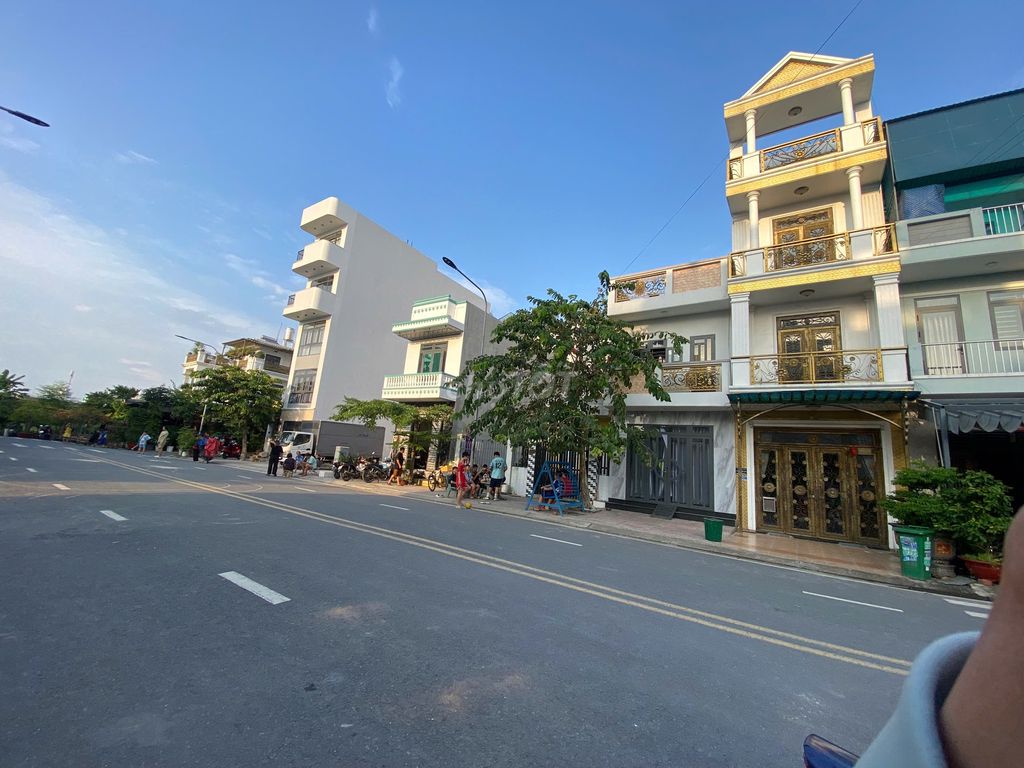 Chính chủ bán đất thổ cư 75,6m2 nằm trong KDC Tây Lân toàn nhà xây mới. Mua bán đất tại Quận Bình Tân Tp Hồ Chí Minh được đăng bởi Lý Nhân hình 2