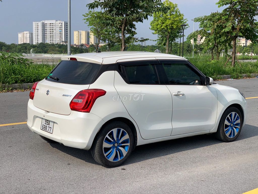 Suzuki Swift GLX 1.2 AT 2018, đi ít trong tầm giá. Mua bán Ô tô tại Quận Long Biên Hà Nội được đăng bởi Long Biên Cars hình 6