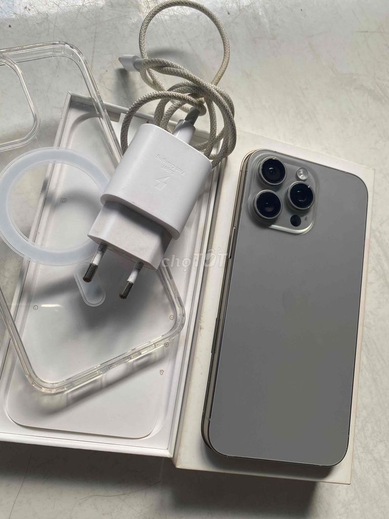 iPhone 15 Pro Max 256GB  Việt Nam. Mua bán Điện thoại tại Quận 12 Tp Hồ Chí Minh được đăng bởi quốc khánh hình 1