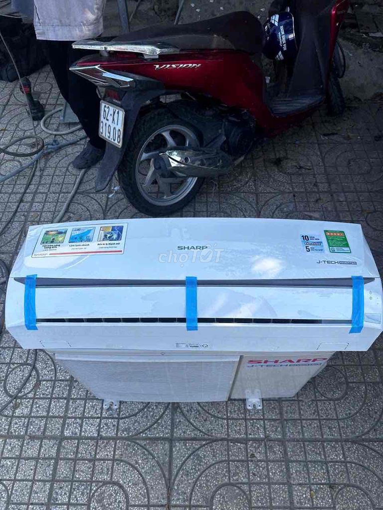 Máy lạnh Sharp inverter 2hp mới 95% sx 2023. Mua bán Máy lạnh, điều hoà tại Quận 7 Tp Hồ Chí Minh được đăng bởi Trần Kim Duyên hình 1