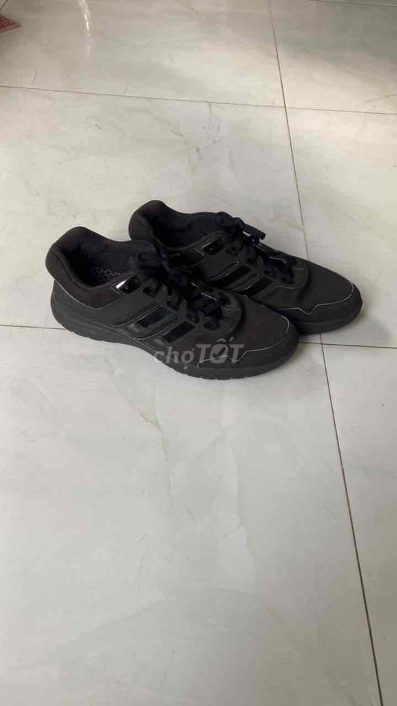 Giày Adidas nam size 41-42. Mua bán Giày dép tại Huyện Bình Chánh Tp Hồ Chí Minh được đăng bởi mrThien hình 1