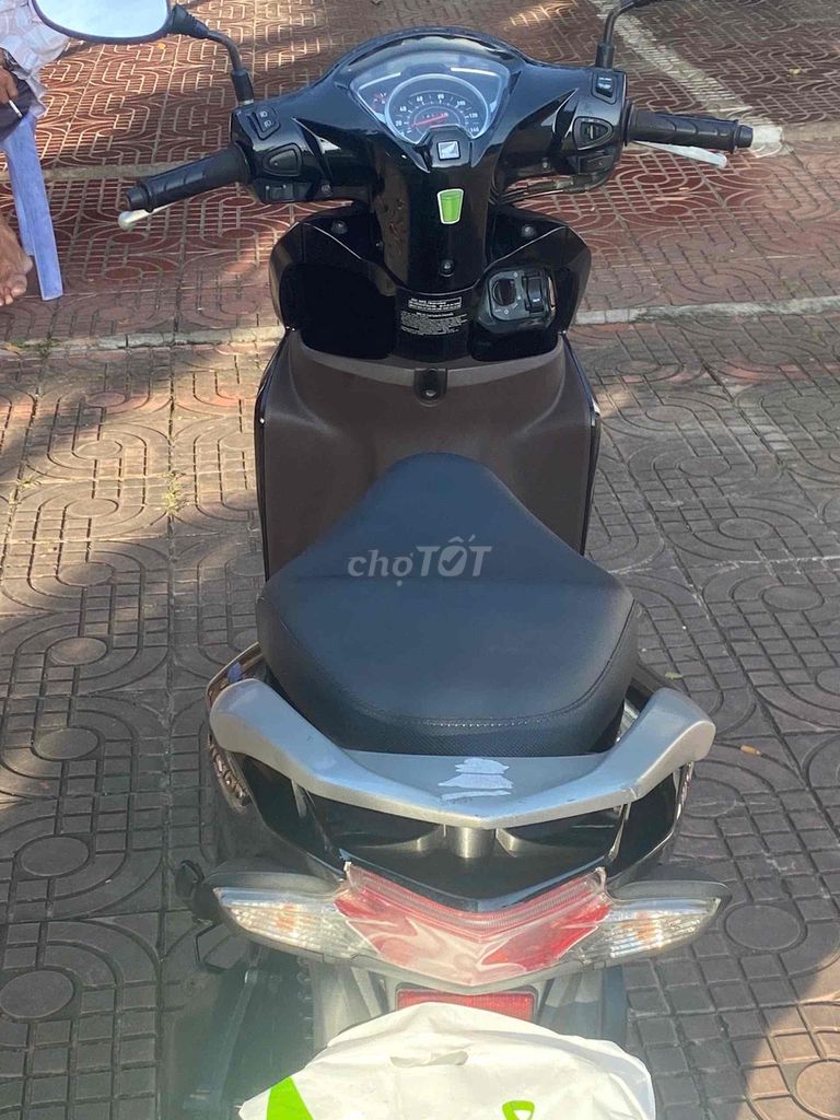 Honda Vision 2021 Đen 12000 km. Mua bán Xe máy tại Thành phố Sóc Trăng Sóc Trăng được đăng bởi Cường hình 2