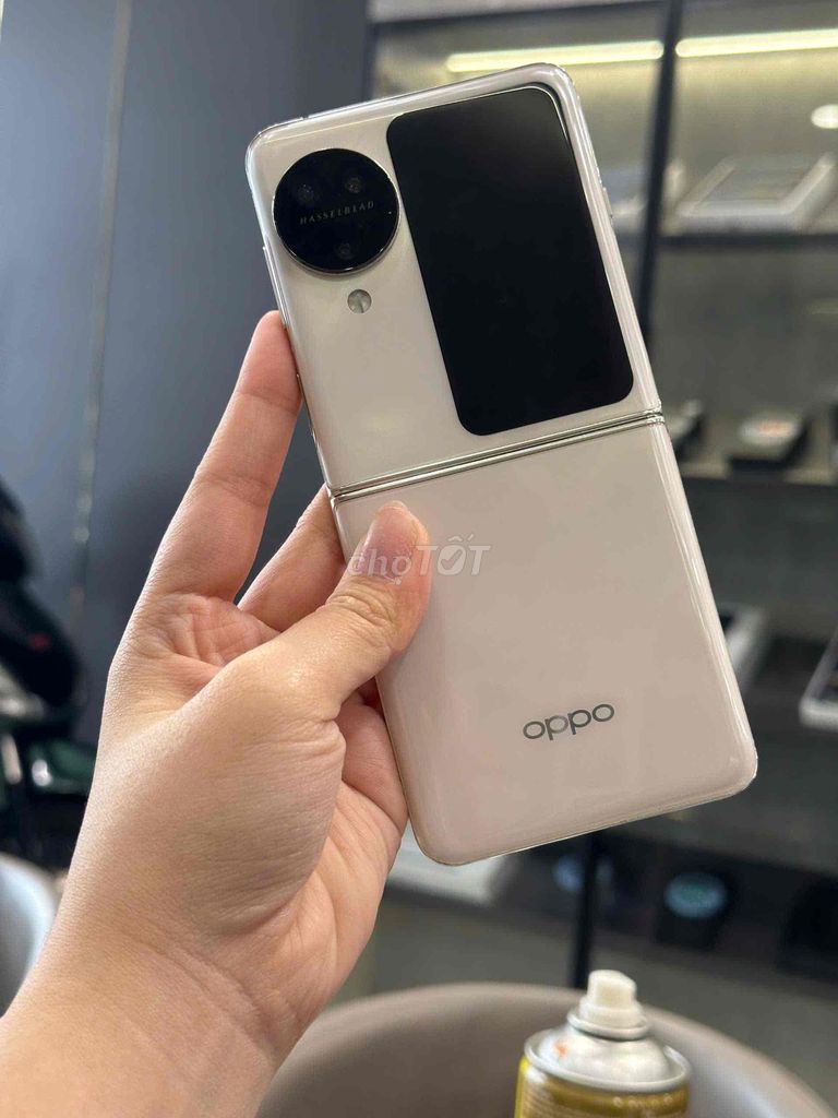 Oppo Find N3 Flip 256GB Trắng Like New Vn/a 99%. Mua bán Điện thoại tại Quận 8 Tp Hồ Chí Minh được đăng bởi CA REM BÁN TÁO hình 1