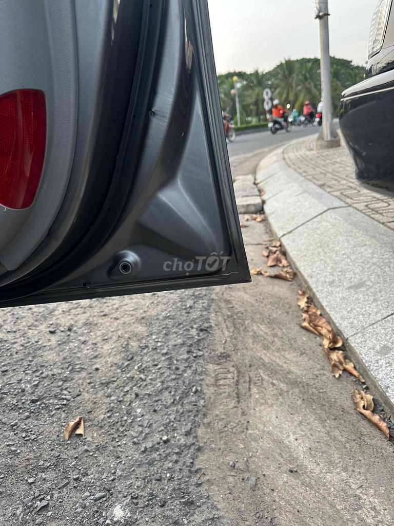 Hyundai Avante Sedan Số sàn Xám. Mua bán Ô tô tại Thành phố Bến Tre Bến Tre được đăng bởi Phương Bến Tre hình 7