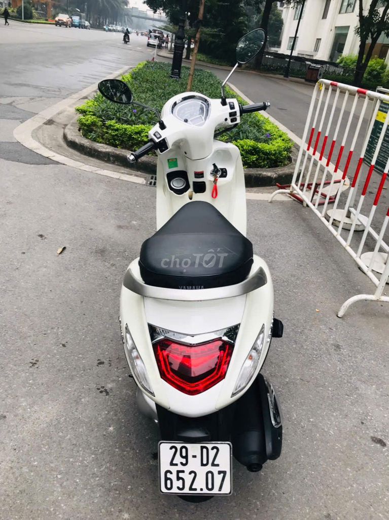 Yamaha Grande 2022 Trắng 11000 km. Mua bán Xe máy tại Quận Hai Bà Trưng Hà Nội được đăng bởi David Tuan hình 3