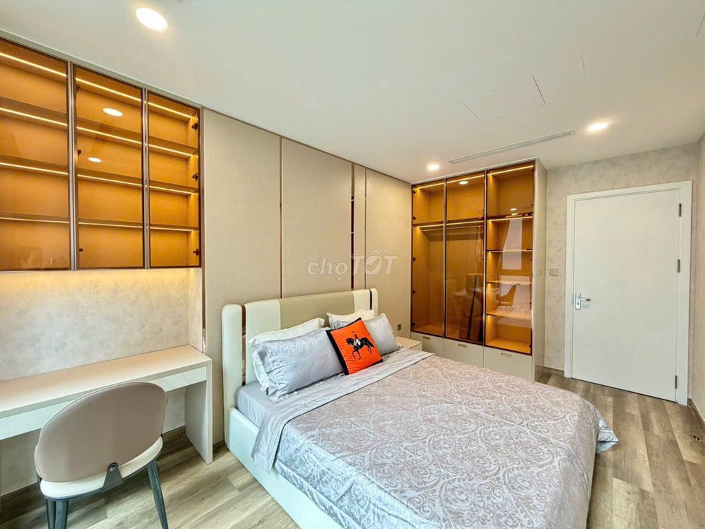 Bán căn 4PN 140m2, Full đồ Decor, Có sổ. Giá 19.5 tỷ. LH Cozy Home