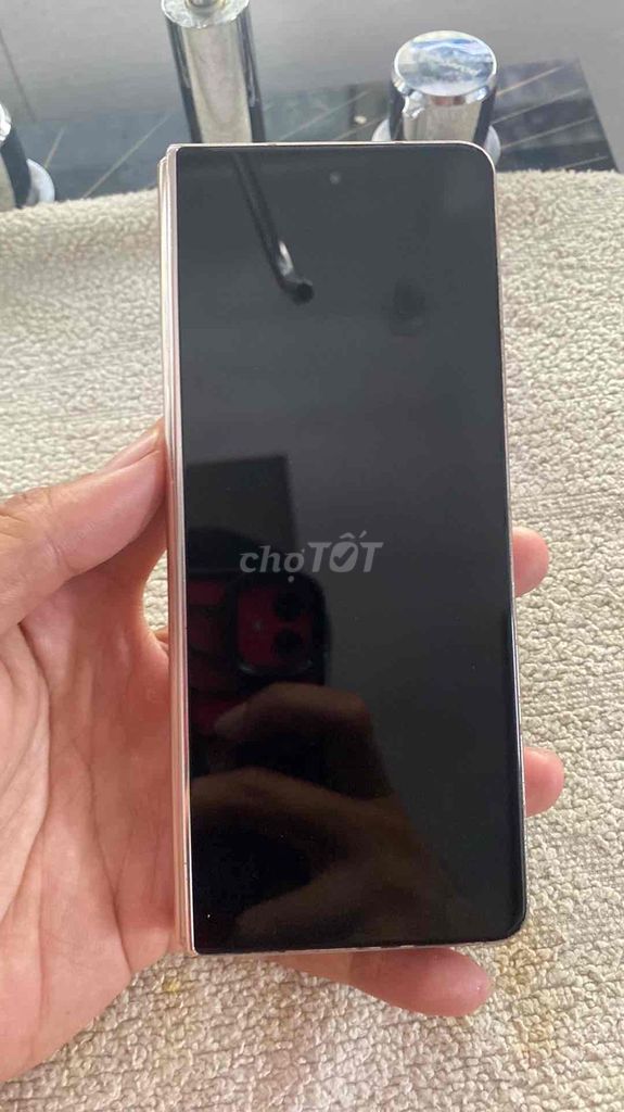 Samsung Galaxy Z Fold4 Vàng kem. Mua bán Điện thoại tại Quận Sơn Trà Đà Nẵng được đăng bởi Phuc Dinh hình 1
