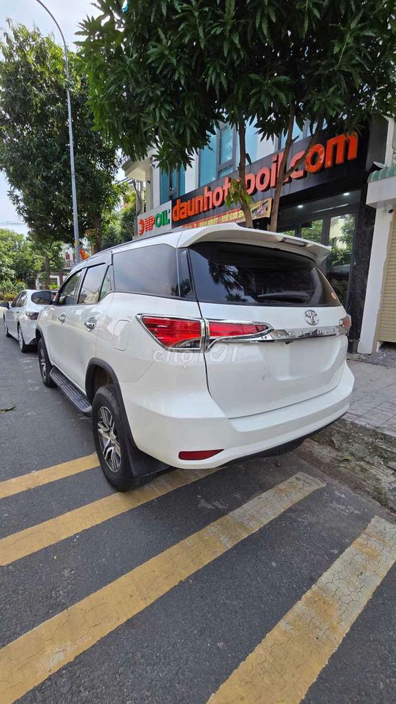Toyota Fortuner 2019 2.4L trắng. Mua bán Ô tô tại Quận Gò Vấp Tp Hồ Chí Minh được đăng bởi PHẠM VIỆT hình 4