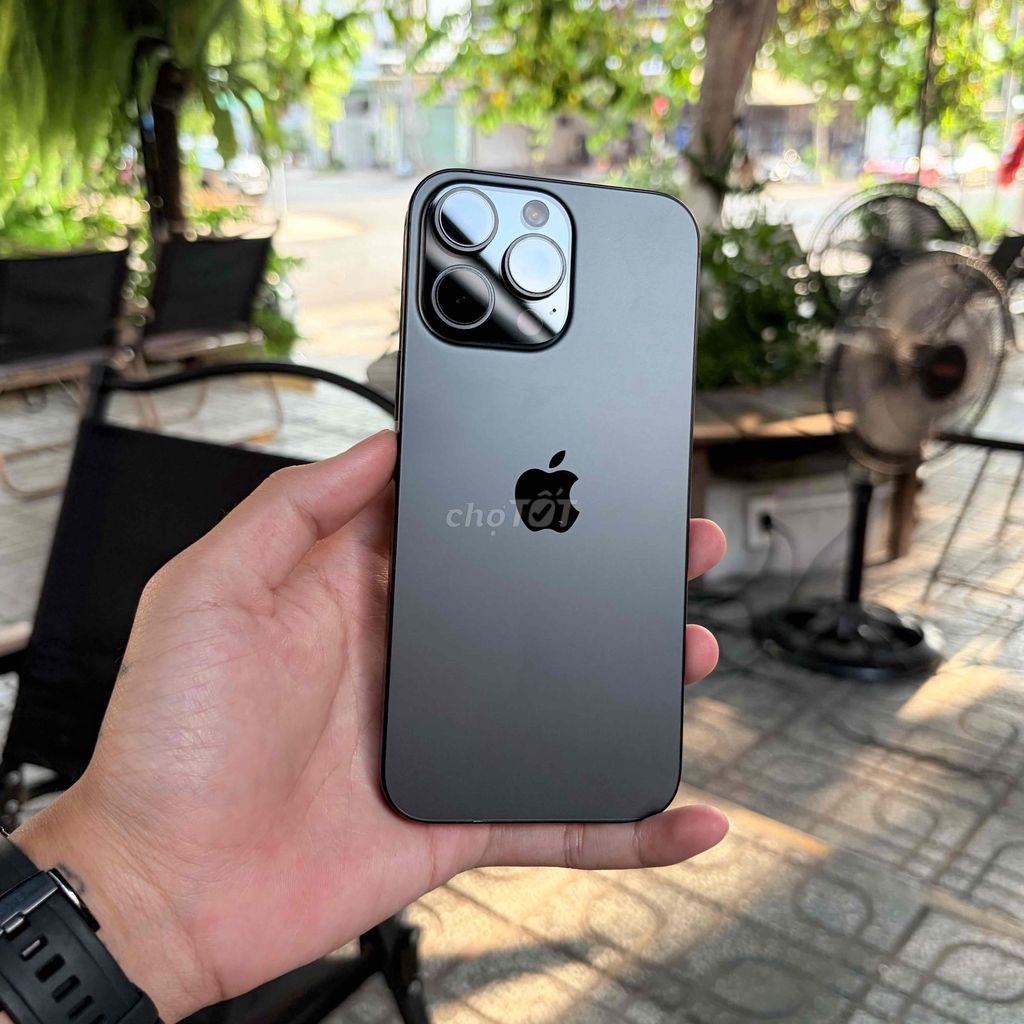 iPhone 16 Pro Max 256GB Lock EiD. Mua bán Điện thoại tại Thành phố Thuận An Bình Dương được đăng bởi Trọng Namm hình 1
