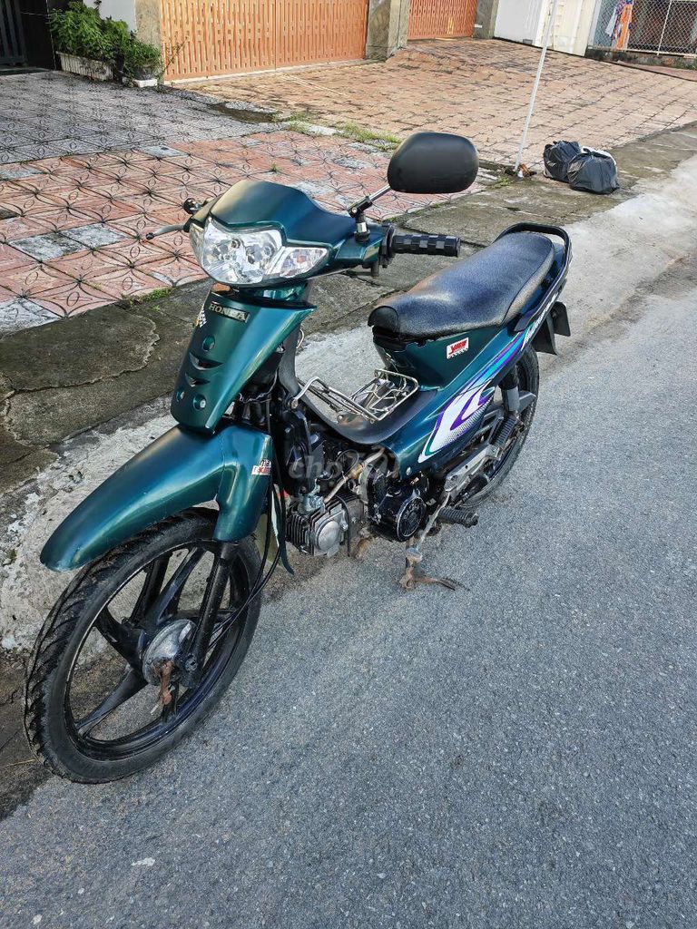 wawe xe sườn cứng máy êm như xe nhật. Mua bán Xe máy tại Quận Cái Răng Cần Thơ được đăng bởi Đạt Nguyễn Tuyền hình 5