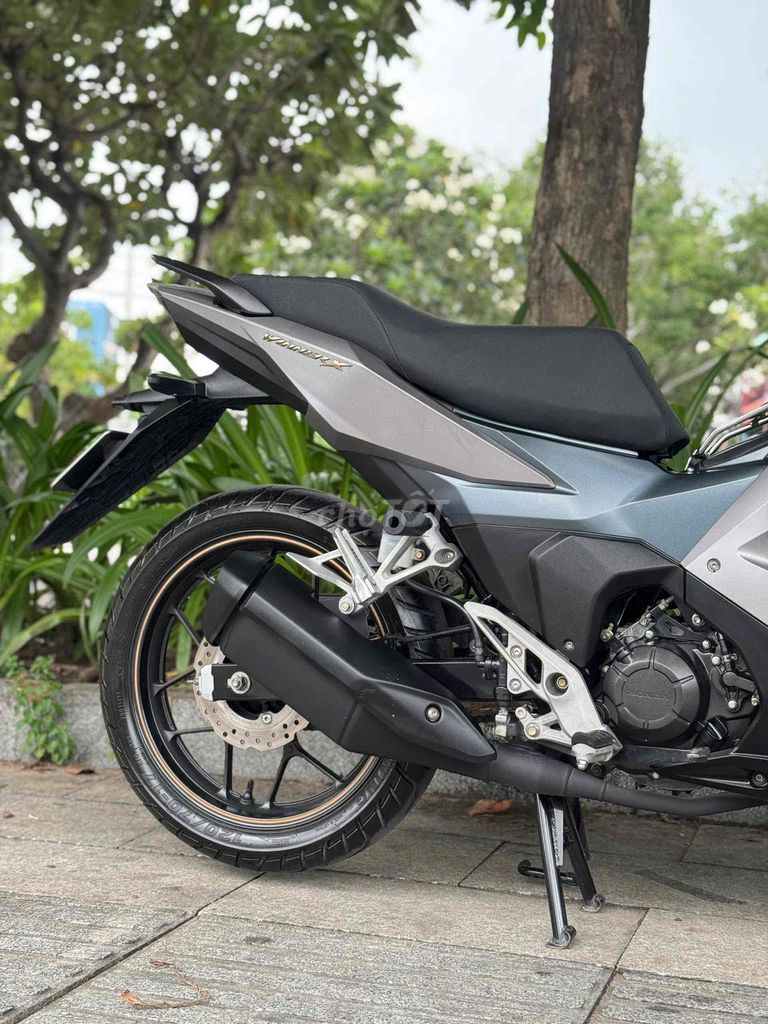 Honda Winner X V3 ABS 150 2023 матовый серебристый 7000 км с гос. номером Хошимина