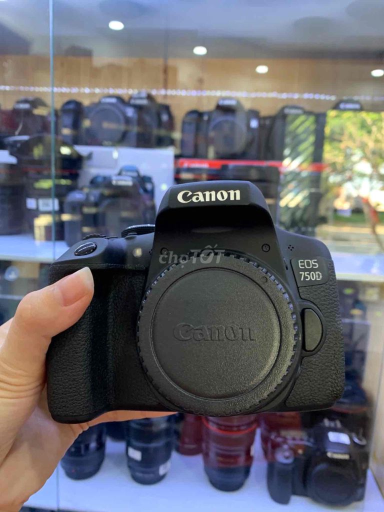 Canon 750D