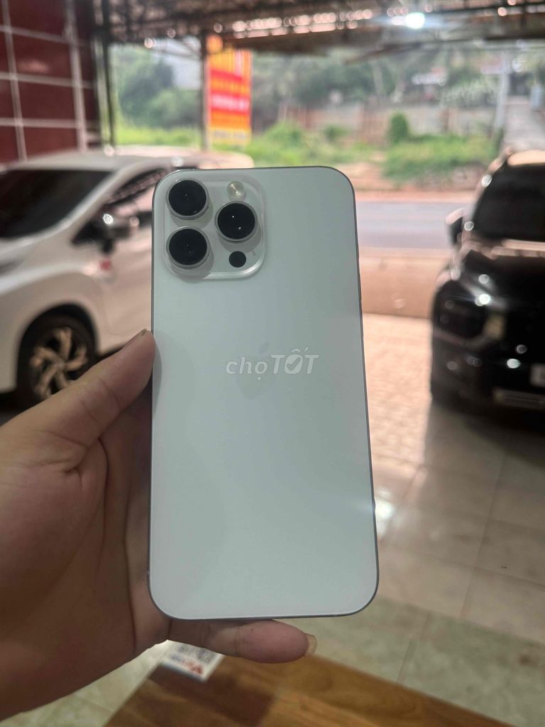 Apple iPhone 16 Pro Max 512GB Bạc. Mua bán Điện thoại tại Huyện Lộc Ninh Bình Phước được đăng bởi Nguyễn Phong hình 1