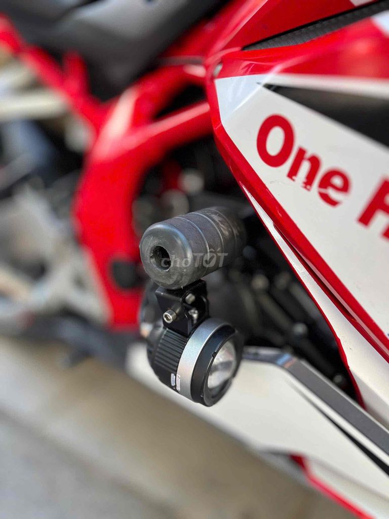 Honda CBR 250RR Lướt rất mới leng keng pkl moto. Mua bán Xe máy tại Quận Cầu Giấy Hà Nội được đăng bởi Tong motor xe may hình 5