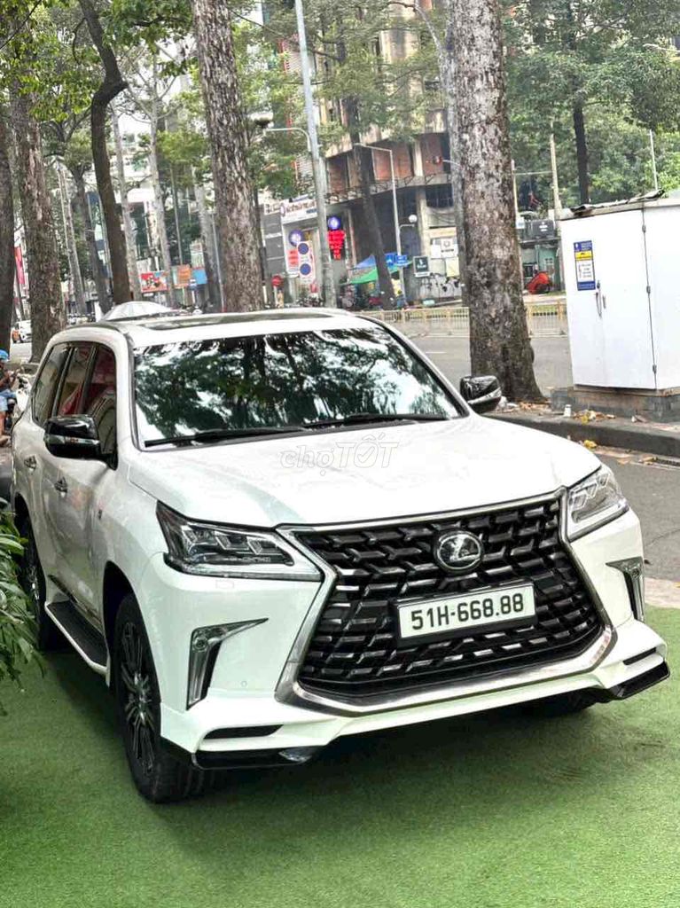 Bán Lexus LX570 SUPER SPORT 2016 CHẠY 40.000km