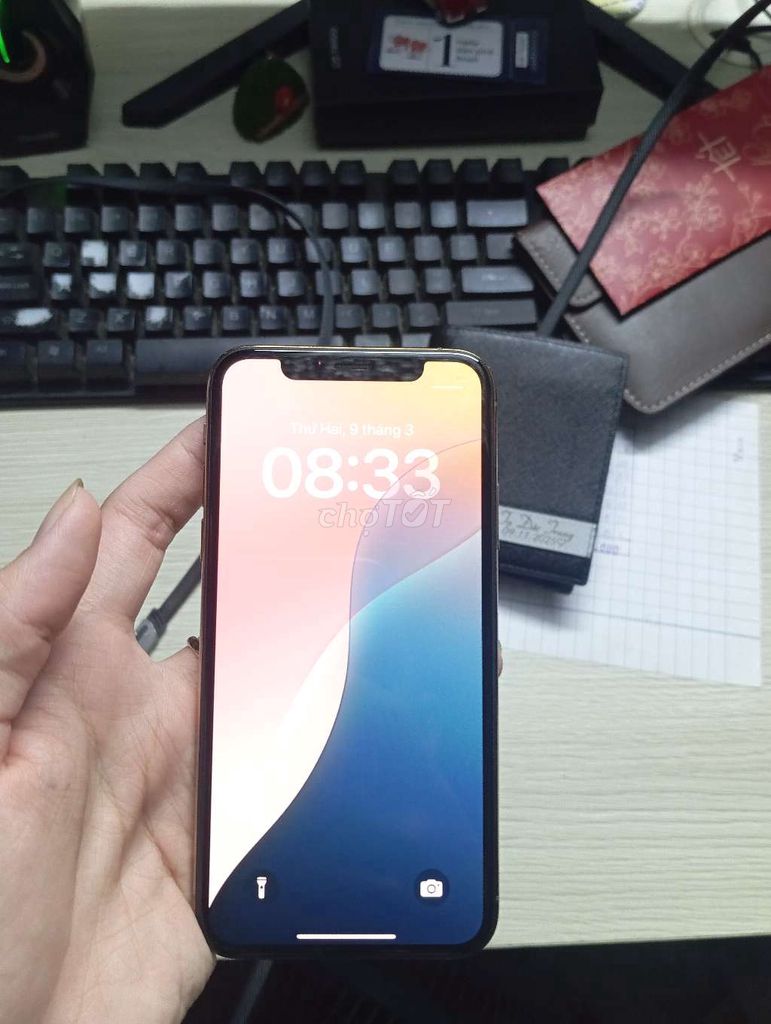 iPhone Xs 64GB full zin (thay mỗi pin). Mua bán Điện thoại tại Thành phố Dĩ An Bình Dương được đăng bởi Trung Tạ Đức hình 1