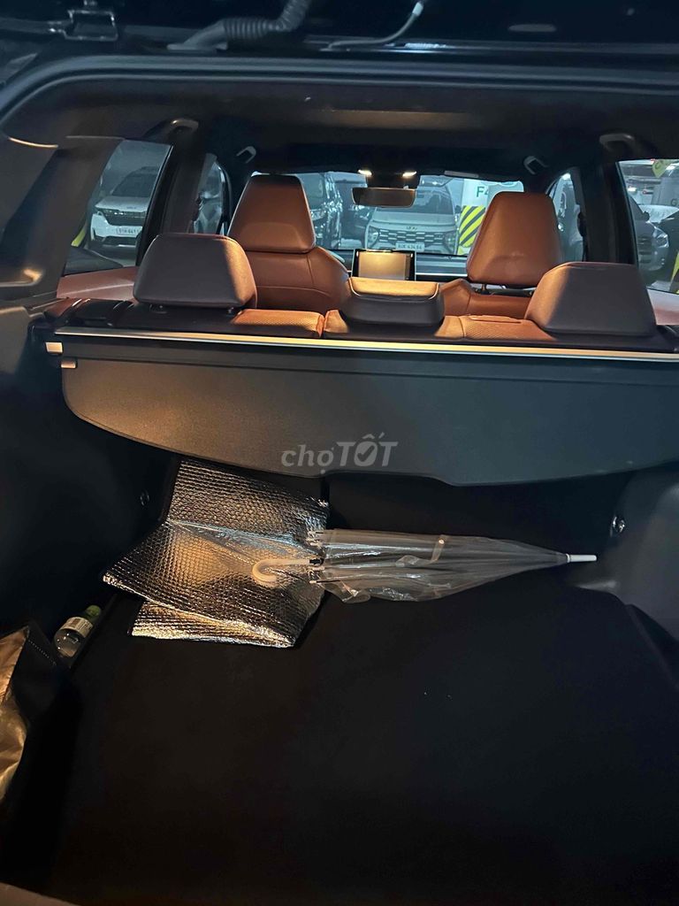 Toyota Corolla Cross bảng V 2022 - 7000 km. Mua bán Ô tô tại Quận Bình Thạnh Tp Hồ Chí Minh được đăng bởi Như Y hình 3