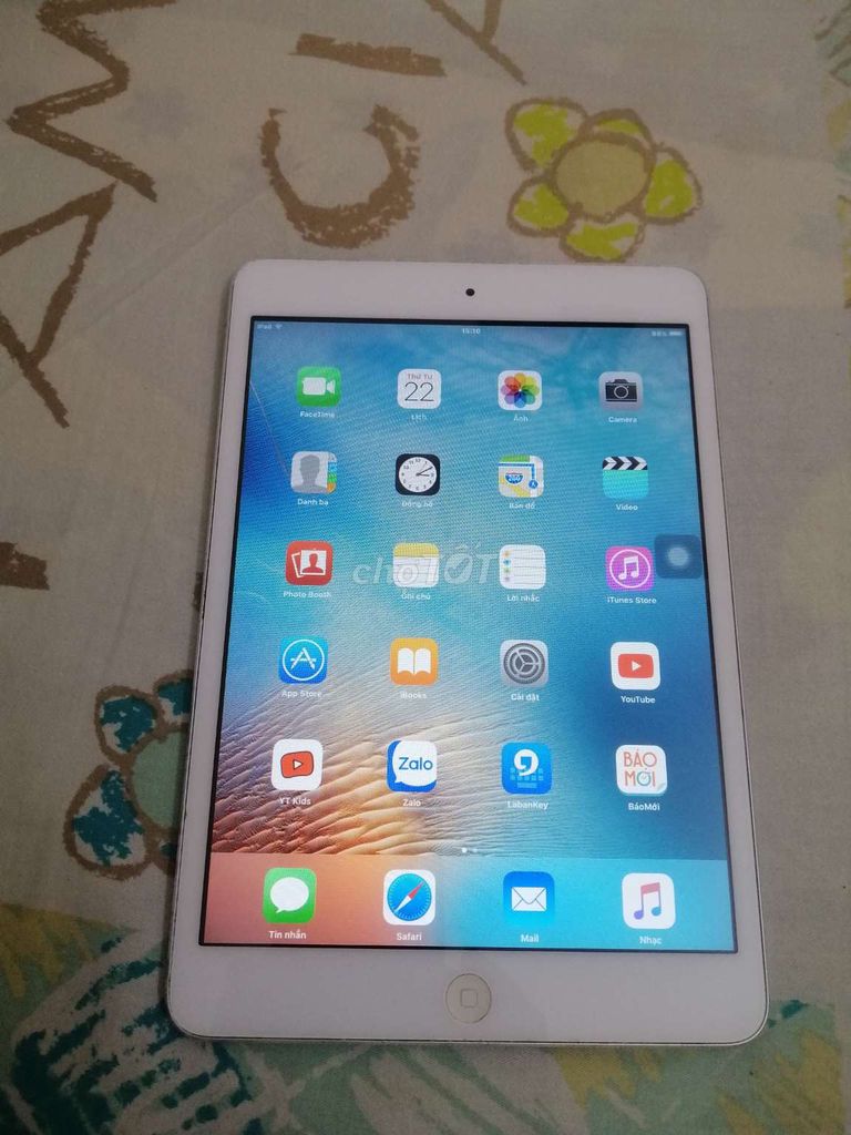 Ipad mini màu bạc. Mua bán Máy tính bảng tại Quận Phú Nhuận Tp Hồ Chí Minh được đăng bởi Đỗ Văn Minh hình 1