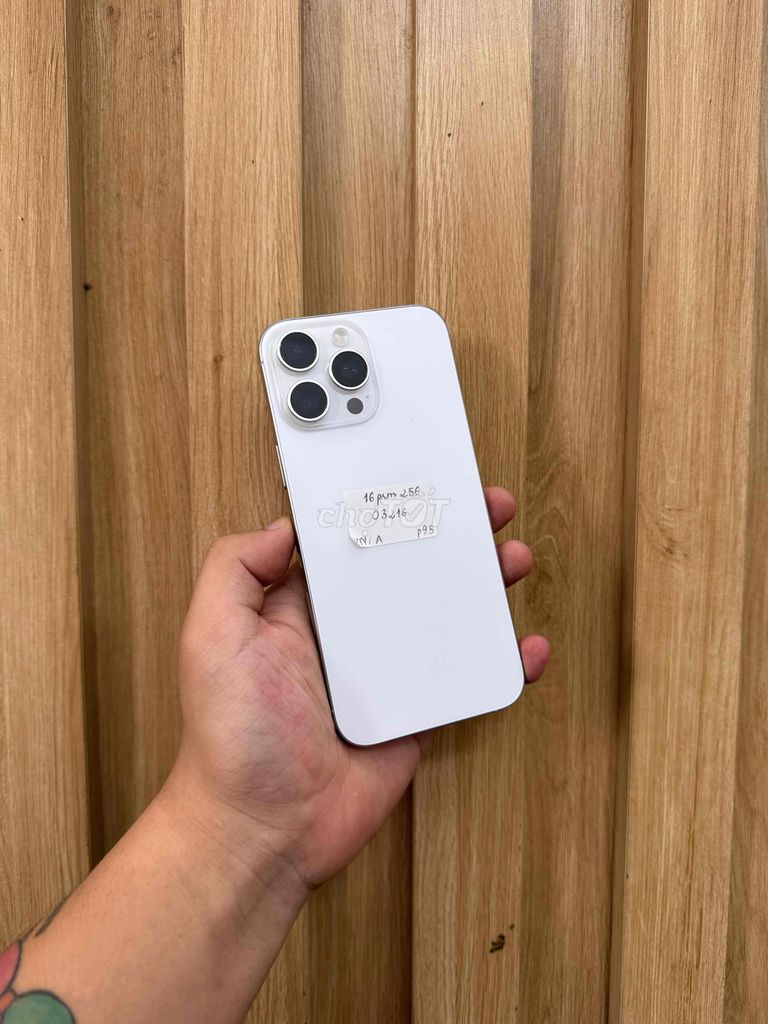 Apple iPhone 16 Pro Max 256GB Trắng. Mua bán Điện thoại tại Quận Đống Đa Hà Nội được đăng bởi  HT Mobie Trả góp nợ xáu bao duyệt hình 1
