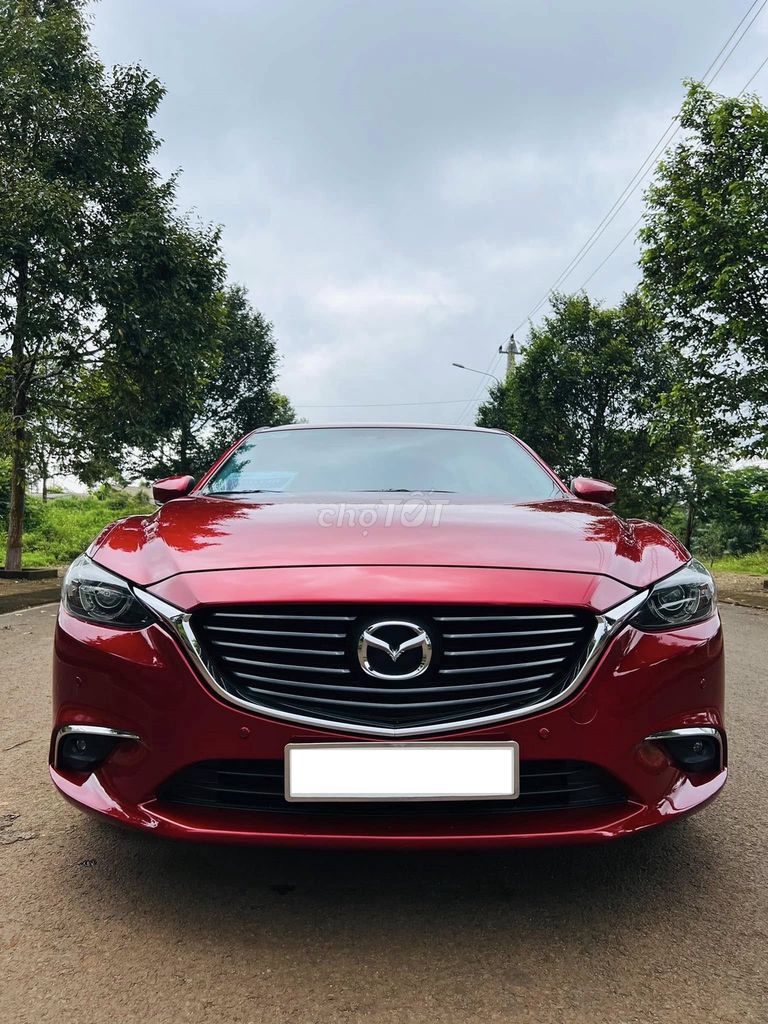 Mazda 6 sx 2020, số tự động 2.0AT - 80.000 km.