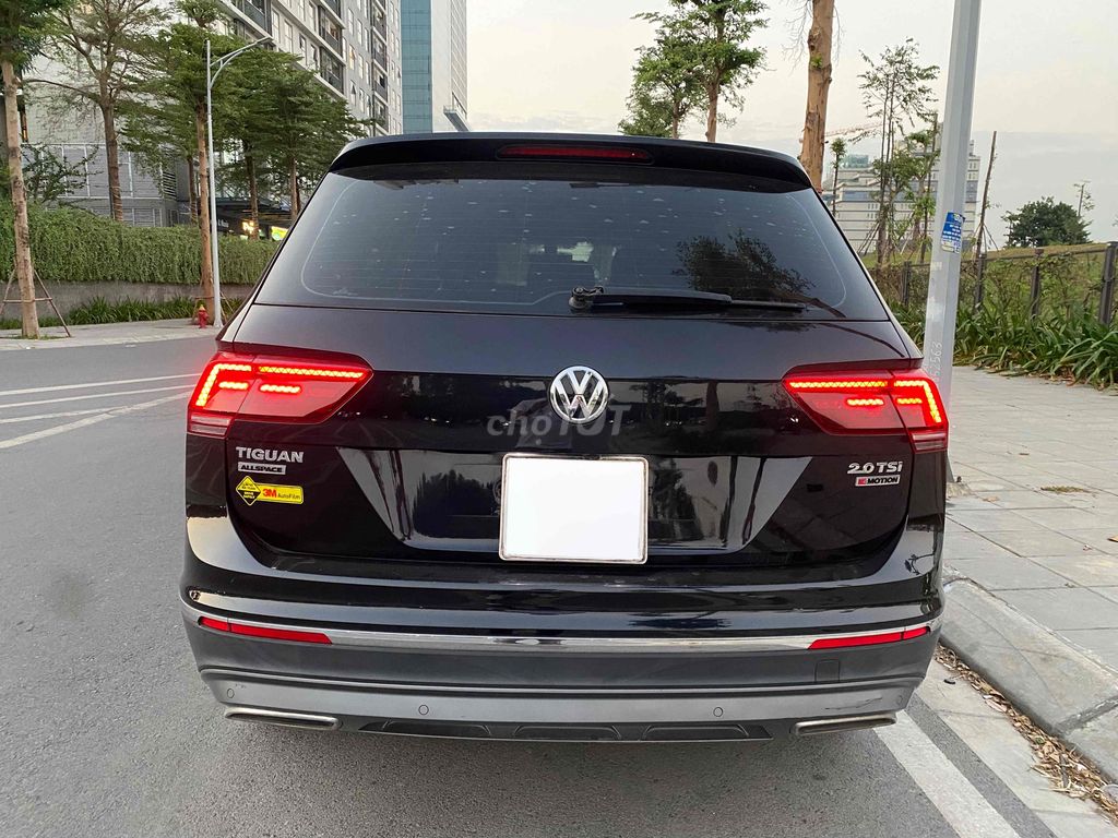 Volkswagen Tiguan 2018. Mua bán Ô tô tại Quận Nam Từ Liêm Hà Nội được đăng bởi KM Auto hình 2