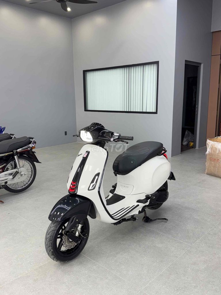 Vespa Sprint 125Abs 2019 xe đẹp nhiều đồ chơi sẵn. Mua bán Xe máy tại Quận Cái Răng Cần Thơ được đăng bởi Cửa Hàng Xe Máy Quang Sang hình 2