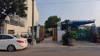 Bán nhà đường số 3 KDC Tương Bình Hiệp