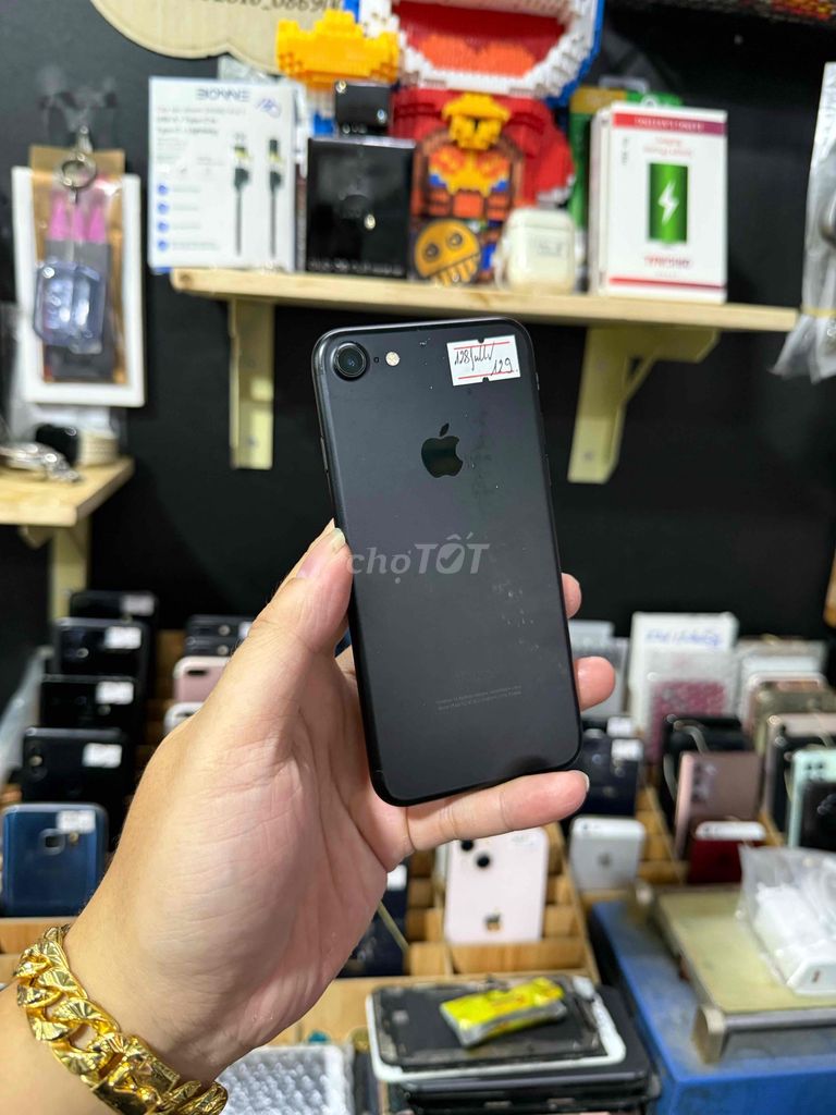 Apple iPhone 7 128GB Đen Đã dùng. Mua bán Điện thoại tại Quận Bình Thạnh Tp Hồ Chí Minh được đăng bởi SyTuan hình 1