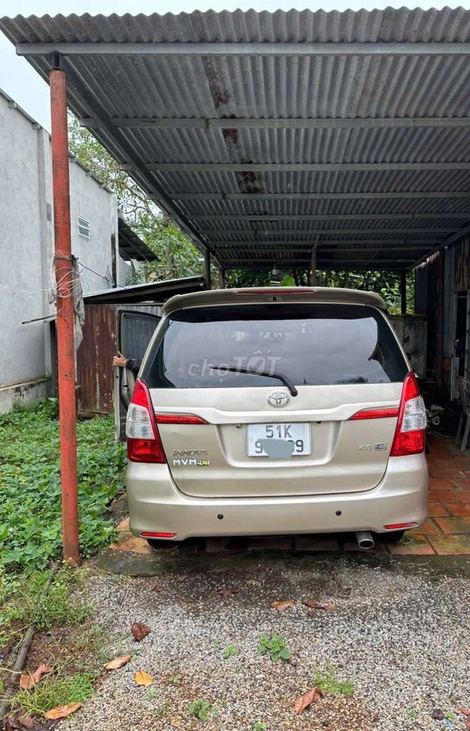 Toyota Innova E 2014 Ghi vàng đồng 114000 km. Mua bán Ô tô tại Quận 1 Tp Hồ Chí Minh được đăng bởi Tin Pham hình 2
