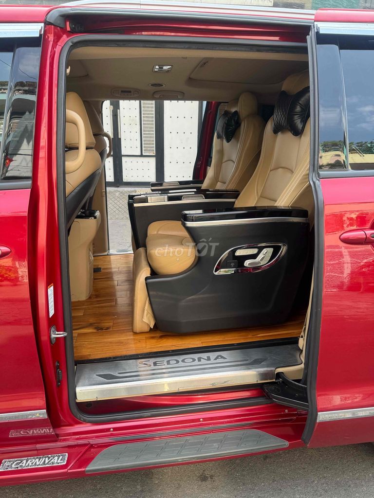 Kia Sedona 2020 photo 3